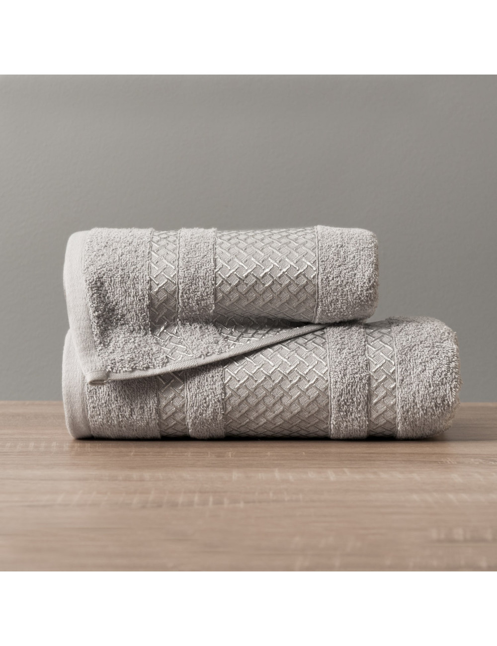 Ręcznik 50x90 LIONEL jasnoszary ze srebrną bordiurą 712