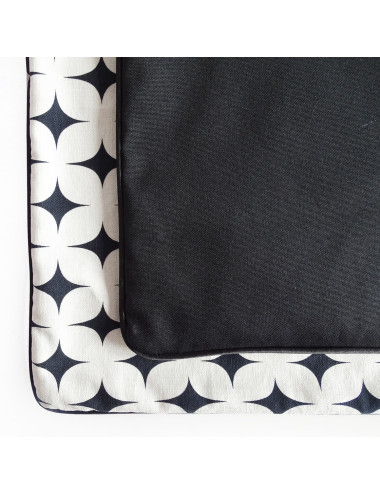 Ozdobna poszewka na poduszkę 45x45 dekoracyjna w stylu LOFT geometryczny wzór GEOMETRY