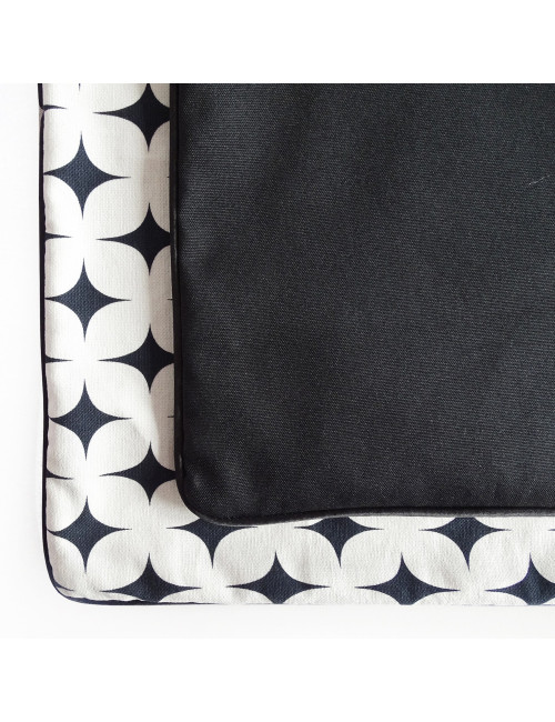 Ozdobna poszewka na poduszkę 45x45 dekoracyjna w stylu LOFT geometryczny wzór GEOMETRY