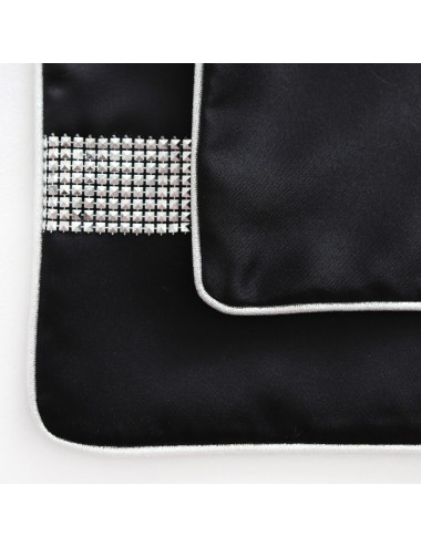 Czarna poszewka 45x45 gładka z taśmą ozdobną cekiny srebrna biza SHINY