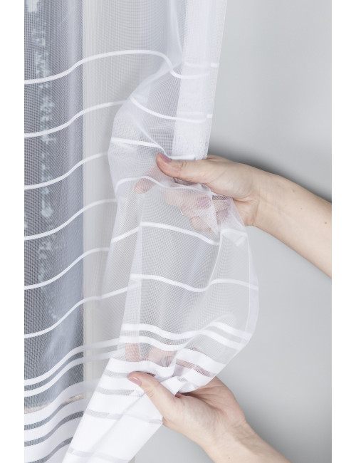 Biała firana na żabki 140x300 do kuchni, salonu. Żakardowe firany NELA