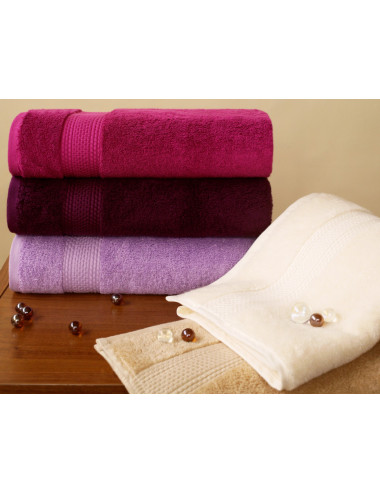 Ręcznik 70x140 Fuksja EGYPTIAN 600 g/m2