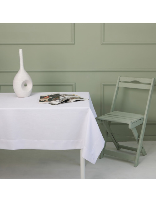 Biały plamoodporny obrus Salermo na stół 140x240 Classic Home Bagdad prostokątny