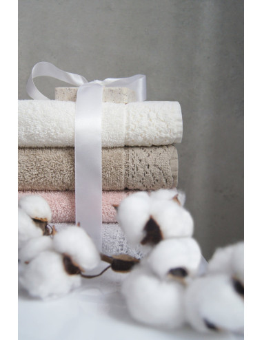 Ręcznik 70x140 kremowy koronka CALMA